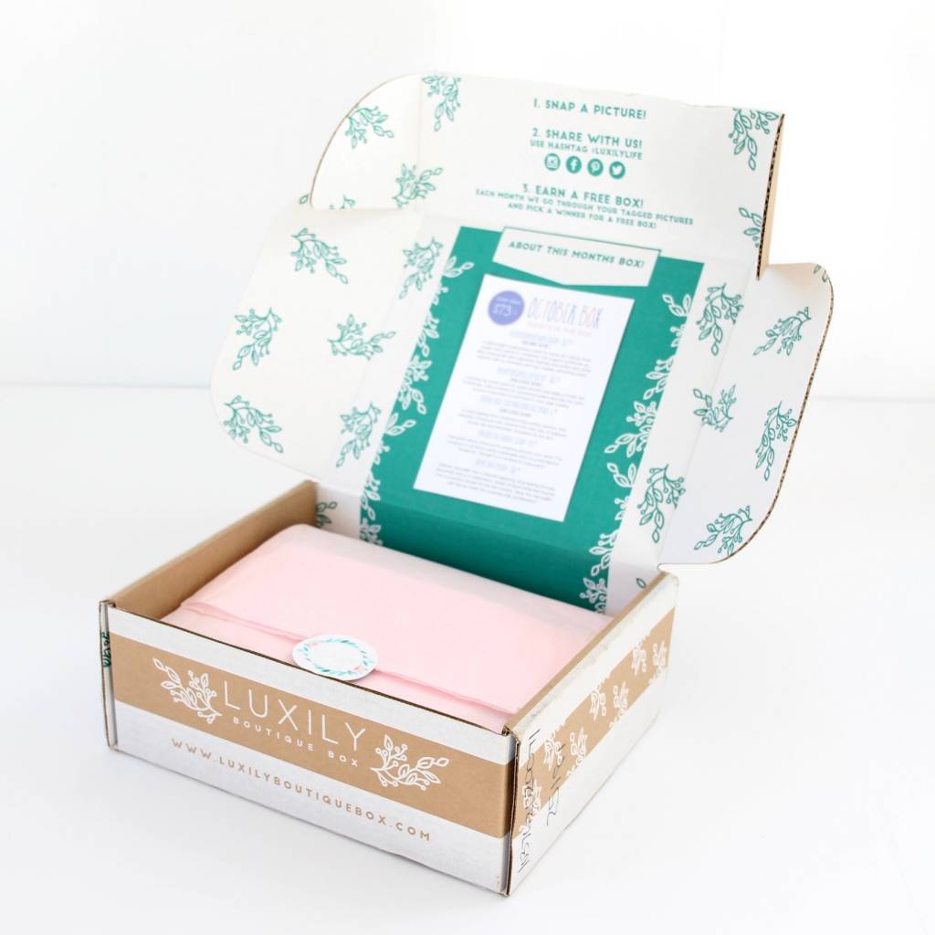 luxily-boutique-box-review-october-2016-3